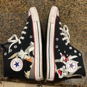 Converse Chuck Taylor All-Star Hi Bugs Bunny 80th Celebration, Unisex 10 M/ 12 W
